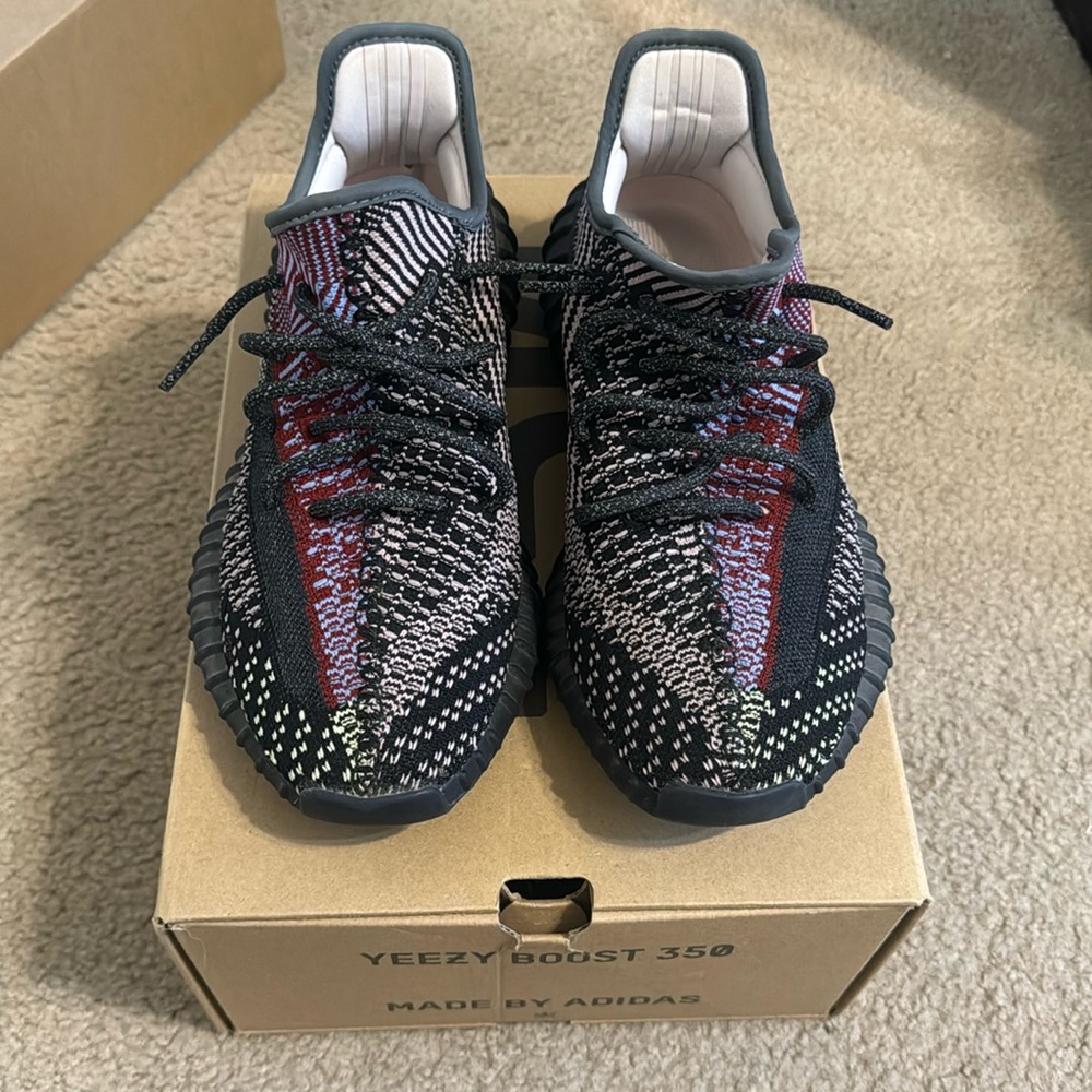 Authentic Yeezy sneakers “Yechei” boost 350 V2
